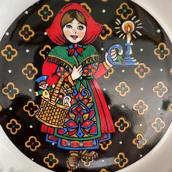 Domestications Holiday Traditions of the World, Babushka of Ukraine. - Picture 2 of 11